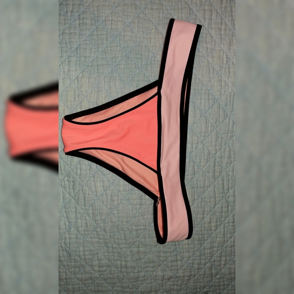 NWT Victoria Secret bikini bottom Size Small